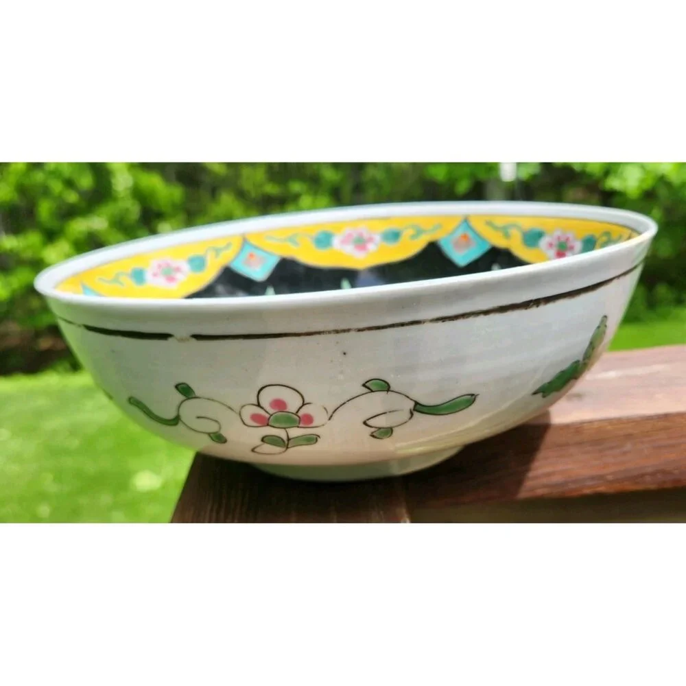 Chinese Famille Noir Porcelain Serving Bowl Birds of Paradise Flower Yellow Trim